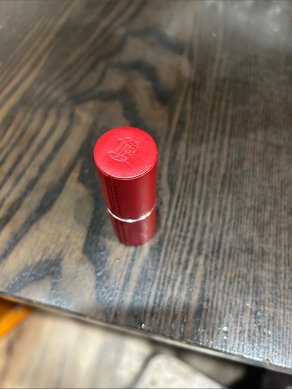 Lipstick case in Classic Red – Elegant Everyday Color